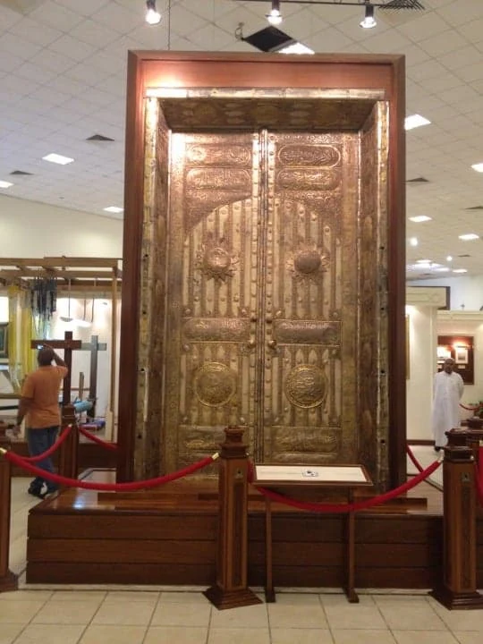 History of the six Holy Kaaba doors over 5000 years - Saudi-Expatriates.com