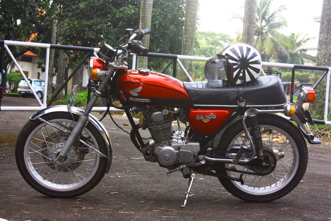 DIJUAL HONDA CB 100 TH 1979 - JAKARTA - LAPAK MOBIL DAN MOTOR BEKAS