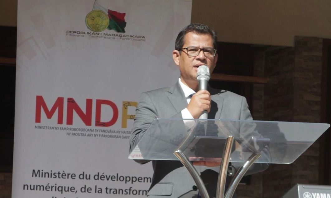 Tahina Razafindramalo annonce l'arrivée prochaine de Starlink à Madagascar