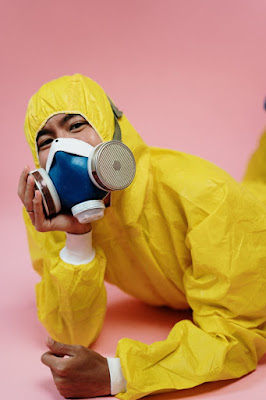 Thinking wearing gas mask in quarantined situation