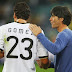 Löw explica corte de Mario Gomez e as convocações de Khedira e estreantes