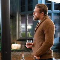 charlie hunnam's sweater