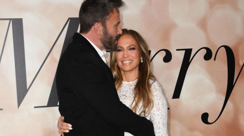 After 18 years... Jennifer Lopez announces her engagement again to Ben Affleck Washington: Asharq Al-Awsat Online. Jennifer Lopez confirmed her engagement to American actor Ben Affleck late last night (Friday), amid fan speculation.  Lopez was seen wearing a huge diamond ring a few days ago, according to the newspaper "The Sun".  A spokesperson for the star confirmed the good news to People magazine.  The 52-year-old singer and actress also revealed the engagement in her "On the J Lo" newsletter after she was photographed wearing her new ring.  In an email yesterday evening, she spoke about her love story. Lopez posted a clip of her on social media, saying: "Important announcement!"  In the video, she said, "So I have a really interesting and special story to share."  The mother of two added a diamond ring emoji to her name on Twitter. Affleck and Lopez have been in a relationship for nearly two decades and first got engaged in November 2002.  The two stars separated in 2004 but rekindled their romance in 2021, much to the surprise of fans. * "older, smarter"  Reflecting on their tumultuous romantic journey, and what makes their relationship different after all these years, the Grammy winner told People magazine, "We're older now, smarter, we have more experience... We're in different places in our lives, we have... Children and we have to be very aware of these things.”  She continued, "It's a beautiful outcome for it to happen this way, at this time in our lives, where we can really appreciate each other and celebrate and respect each other... We've always done that, but we have more appreciation because we know life can take you in directions." different.”  "We've been in the game and in the spotlight for long enough to know who we are as people - and what really matters," Lopez concluded.  Lopez shares 14-year-old twins Amy and Max with ex-husband Marc Anthony.  Before reconsidering her relationship with Affleck, she was engaged to Alex Rodriguez.  Ben Affleck, meanwhile, is the father of Violet (16), Seraphina (13), and Samuel (10) - all of whom he has with his ex-wife Jennifer Garner.