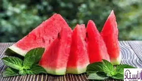 The-benefits-and-harms-of-eating-watermelon