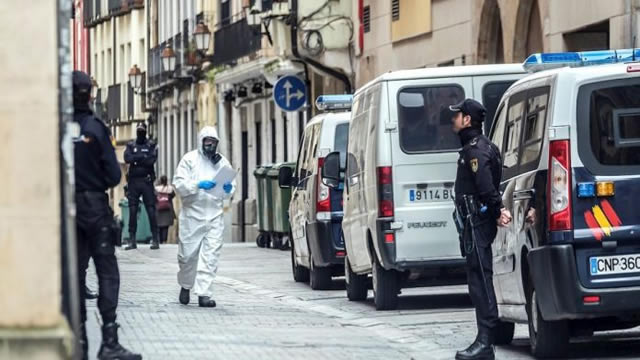 Detuvieron a un hombre en España por infectar a 22 personas con covid-19