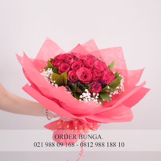 toko bunga dijakarta, bouquet bunga mawar besar, handbouquet mawar besar, bouquet bunga wisuda, bouquet bunga wisuda, bouquet bunga mawar merah