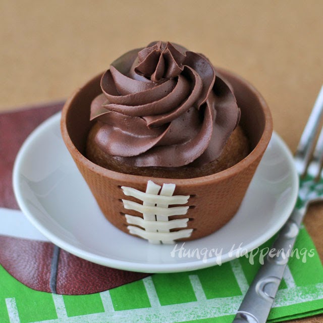 Super Bowl Dessert   White Chocolate Football Field Cupcake Wrappers    ut football beer sales