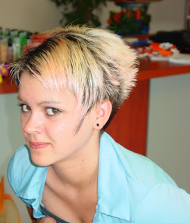 blonde hair with brown underneath-short hairstyles