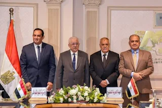 وزير التعليم ورئيس العربية للتصنيع يشهدان توقيع بروتوكول تعاون لتلبية احتياجات الوزارة