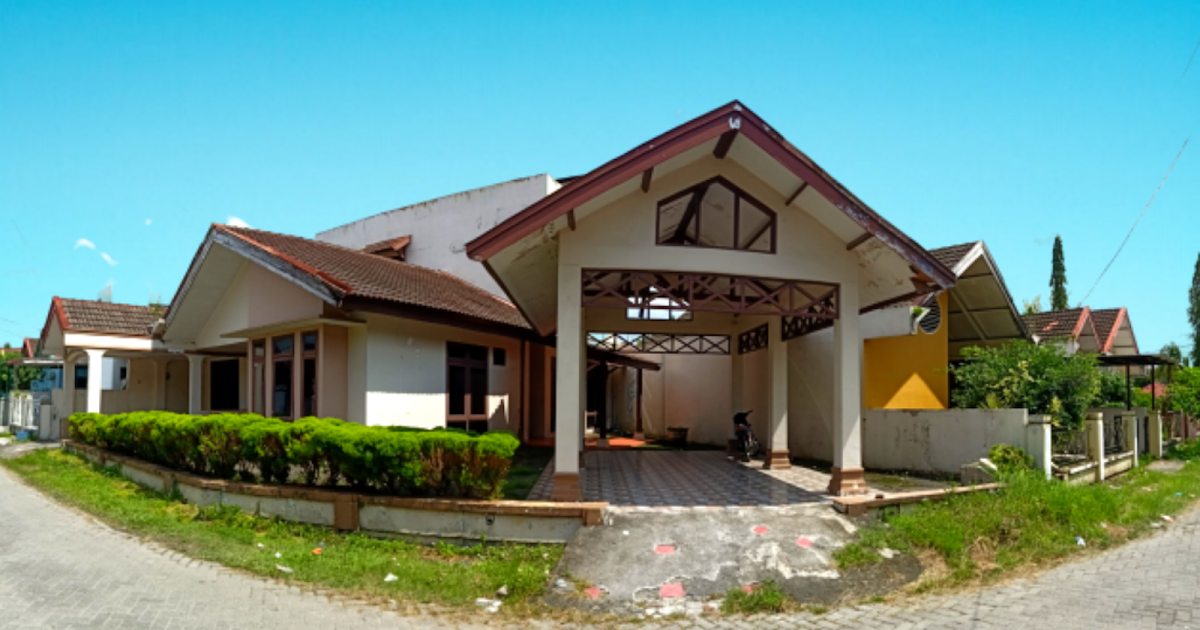  Jual  rumah  2 lantai di  Perumahan Citra Wisata Jl Karya  