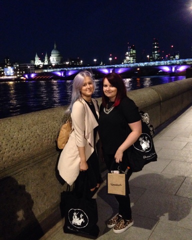 clothes, fashion, jacket, lifestyle, Luxemme, clothing, style, london, thames, shopping, purple hair, coloured hair, backpack, ripped jeans, jeans, girl