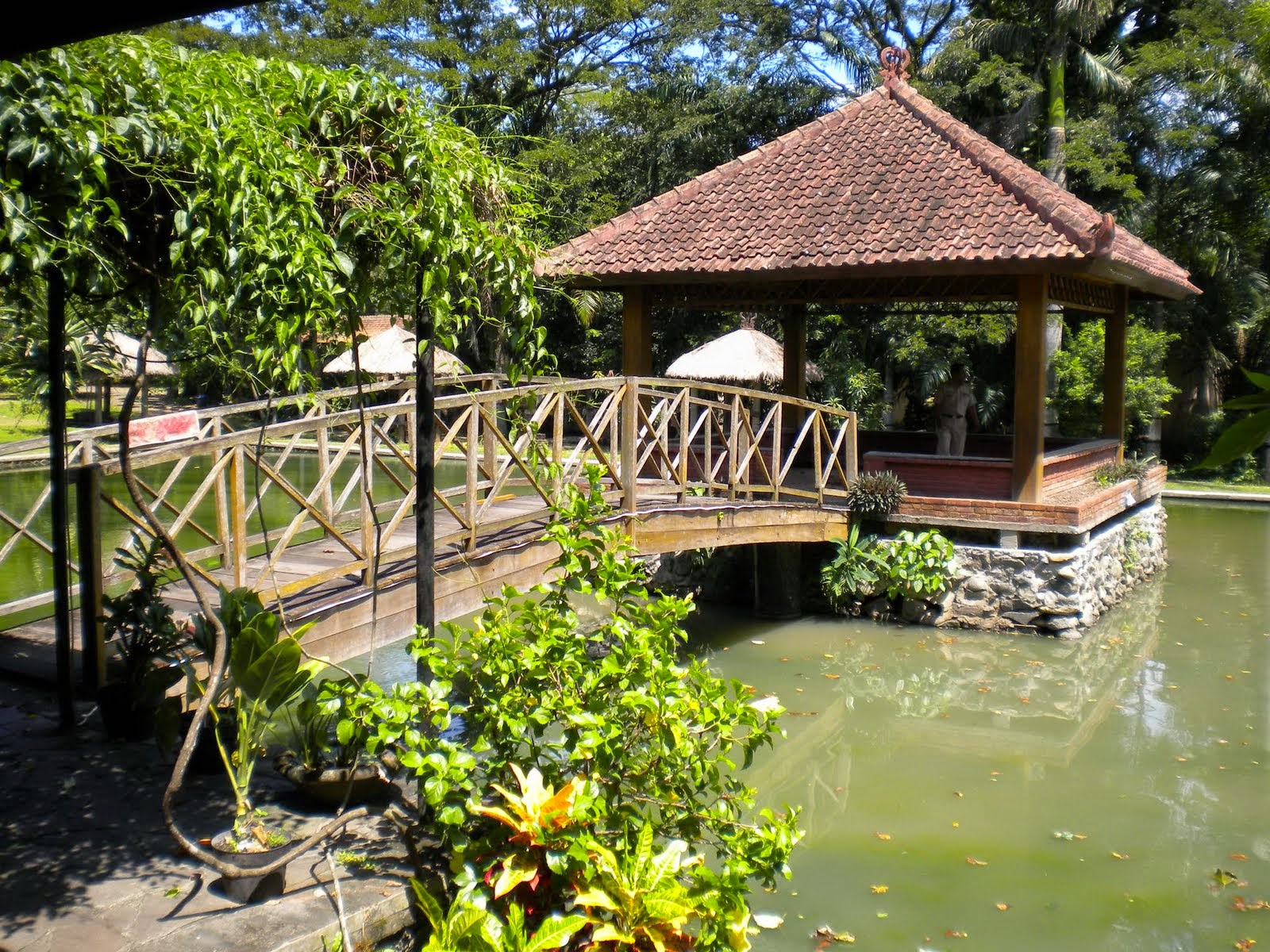 Taman Lele Semarang - wisata semarang