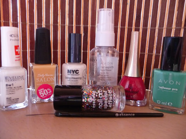 Eveline, Golden Rose Paris Nail Lacquer, Avon, Essence Marble Mania Nail Kit, Sally Hansen, wiśniowy ogród, lakier do paznokci, manicure, french, NYC