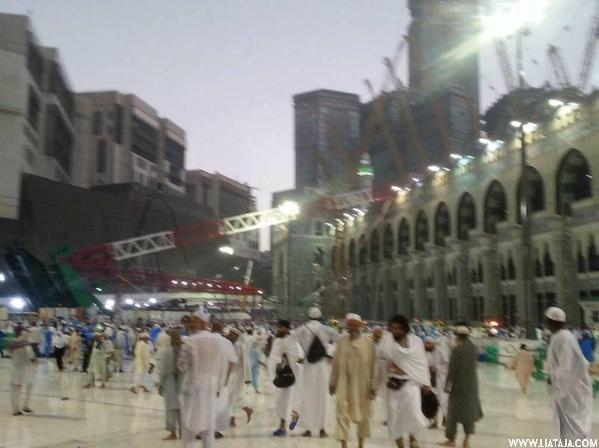 Foto Crane Jatuh Di Makkah | liataja.com