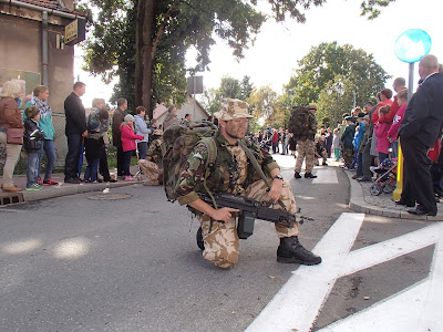 Pola Chwały 2015, niepolomice, defilada