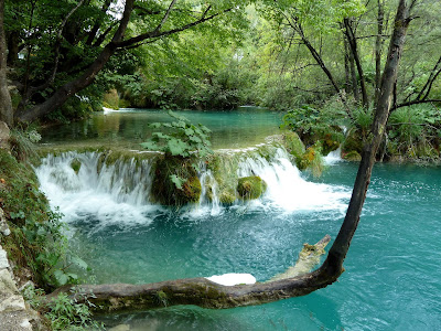 waterfalls-of-plitvice-lakes-in-croatia