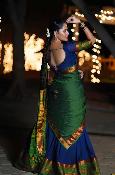 Anasuya Bharadwaj backless saree hot south indian actress