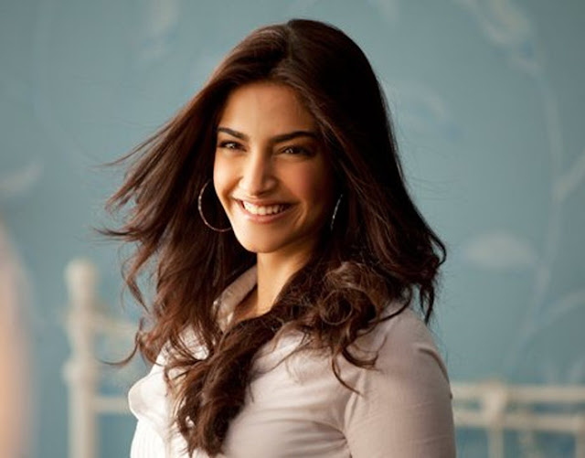 Sonam Kapoor Hd Wallpapers