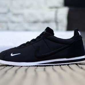 Sepatu Nike Casual Terbaru Original Untuk Pria Dan Wanita Update Bulan Ini