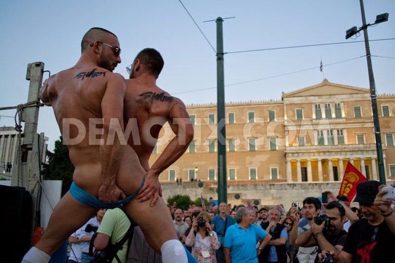 Αποκάλυψη !Ιταλός επιστήμονας υποστηρίζει οτι οι εμβολιασμοί παράγουν ομοφυλοφιλία!