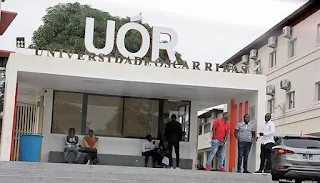 A Universidade Óscar Ribas, também conhecida como UOR, é uma instituição de ensino superior privada que faz parte do Sistema Nacional de Educação da República de Angola, conforme estabelecido pela Lei n.º 13/01, de 31 de dezembro