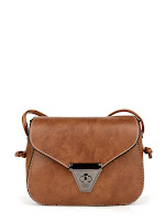 http://fr.shein.com/Twist-Lock-Flap-Crossbody-Bag-p-396621-cat-1764.html