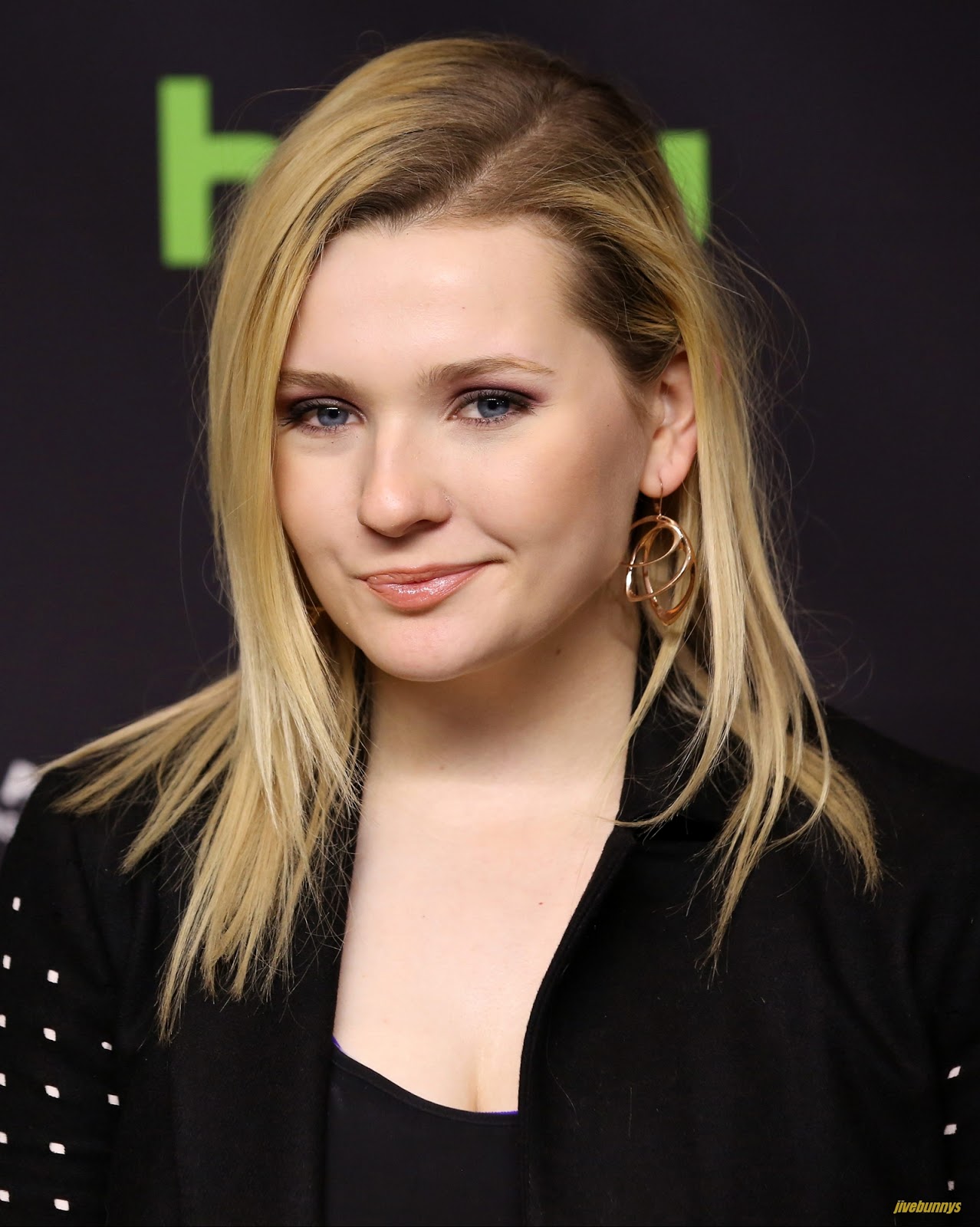 Abigail Breslin HQ Photos Gallery 4 : Celebrity About