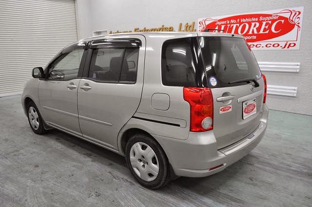 2003 Toyota RAUM