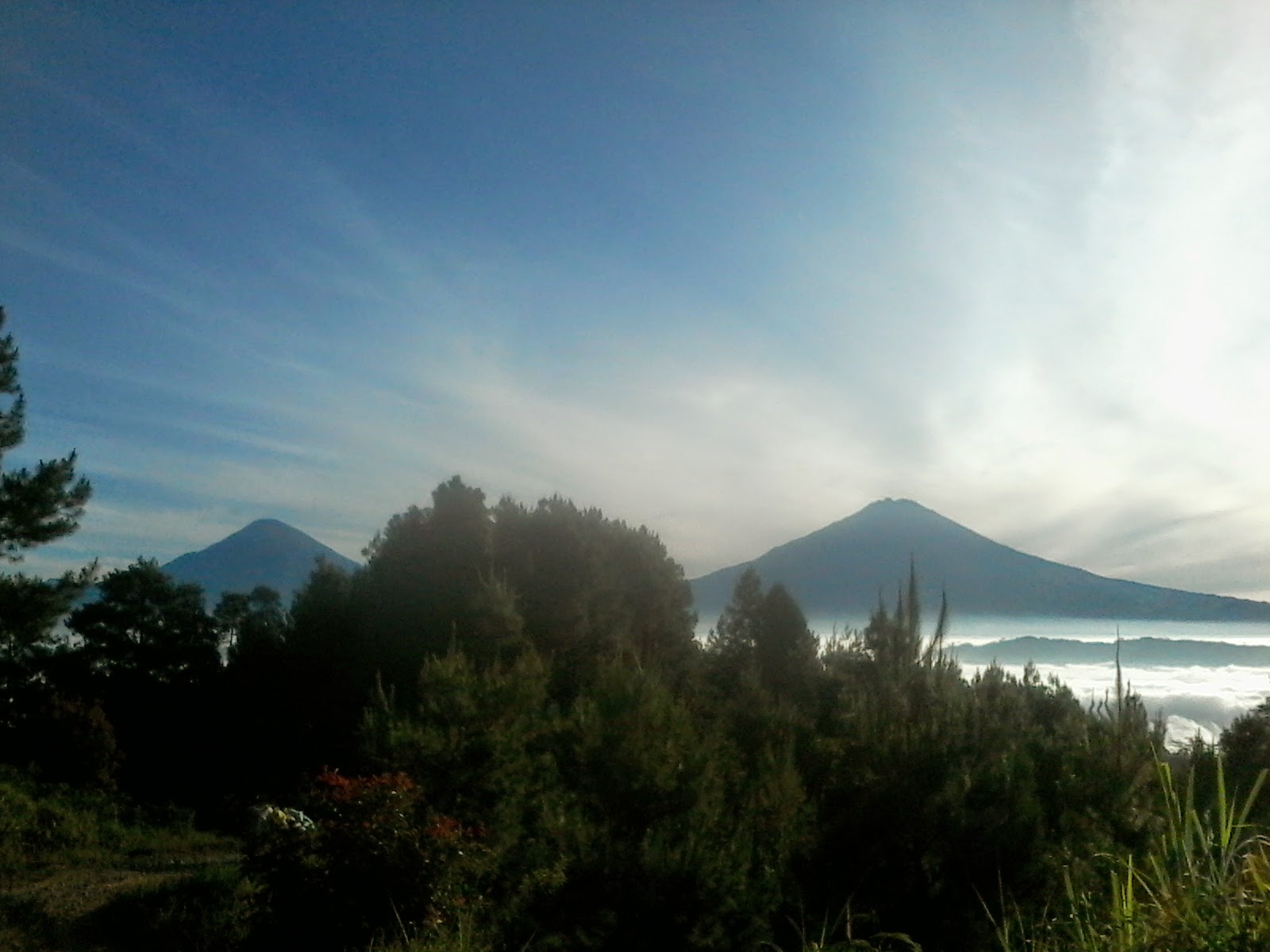 51 Gambar Pemandangan Gunung Di Pagi Hari