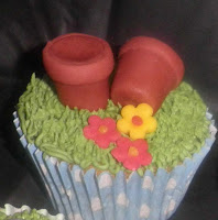 Garden cupcakes plant pots 