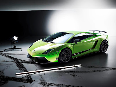 2011 Lamborghini Gallardo LP 570-4 Superleggera Picture