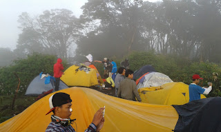 pendakian gunung salak