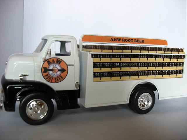  into a flea market and came across this FORD COE beverage truck