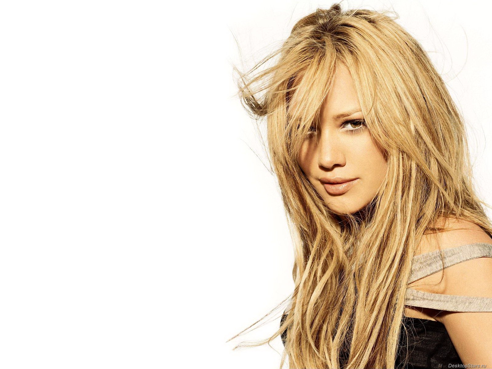 Hilary Duff Wallpapers