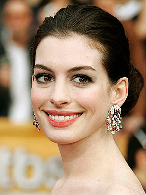 Anne Hathaway Hairstyle