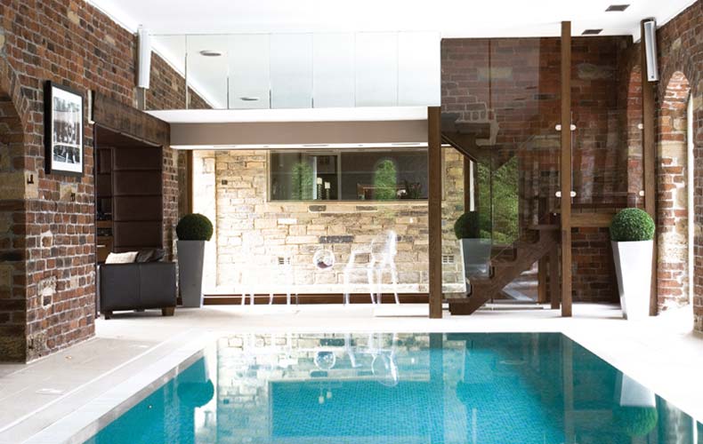 Home Interior Designs: Private Small Pool
