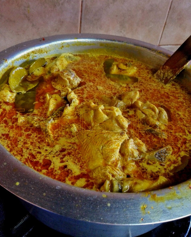 Gulai Ayam Limau Purut (Tak Guna Rempah Kari) - TERATAK 