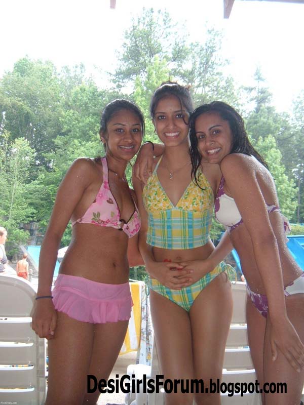 Holidays in Australia with NRI Beauties - 3 Pics