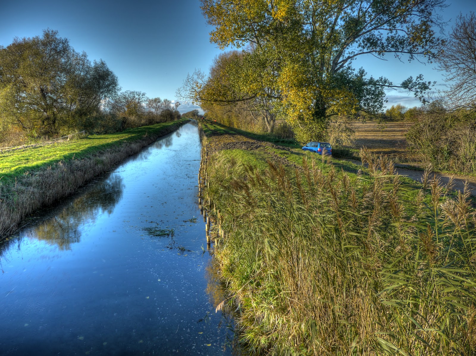 P1210111_2_3_4_5_6_7_tonemapped.jpg