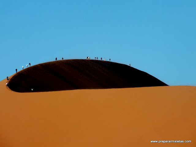 subiendo dunas namibia