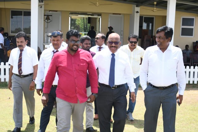 மட்டக்களப்பு கோட்டைமுனை விளையாட்டு கழகத்தின் நட்புறவு கடினப்பத்து போட்டி நிகழ்வில் விளையாட்டுத்துறை மற்றும் இளைஞர் விவகார அமைச்சர் சுனில் குமாரகமகே பிரதம அதிதியாக கலந்து சிறப்பித்தார் ..