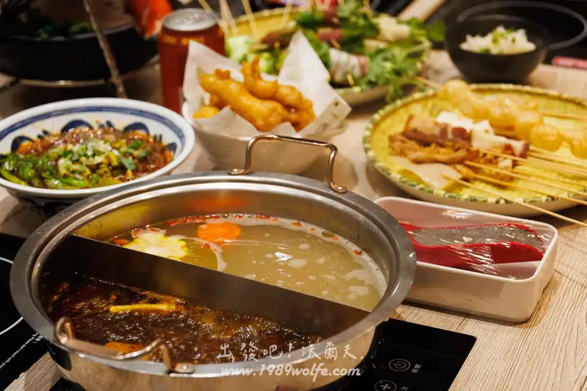 種類最多的麻辣串串鍋，台中西屯中科聚餐推薦餉串串正宗川味鍋
