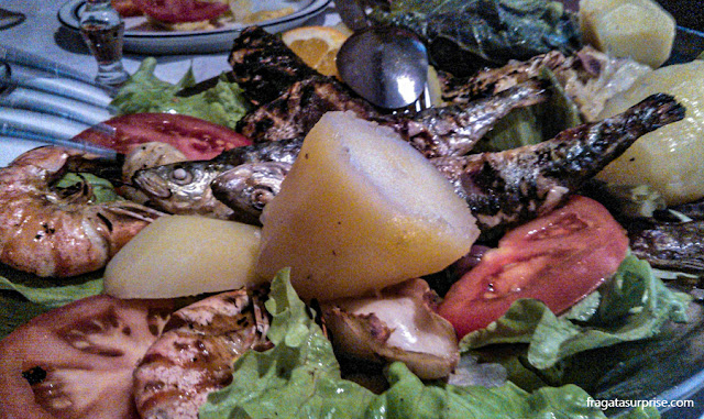 Sardinhas assadas, prato típico de Portugal