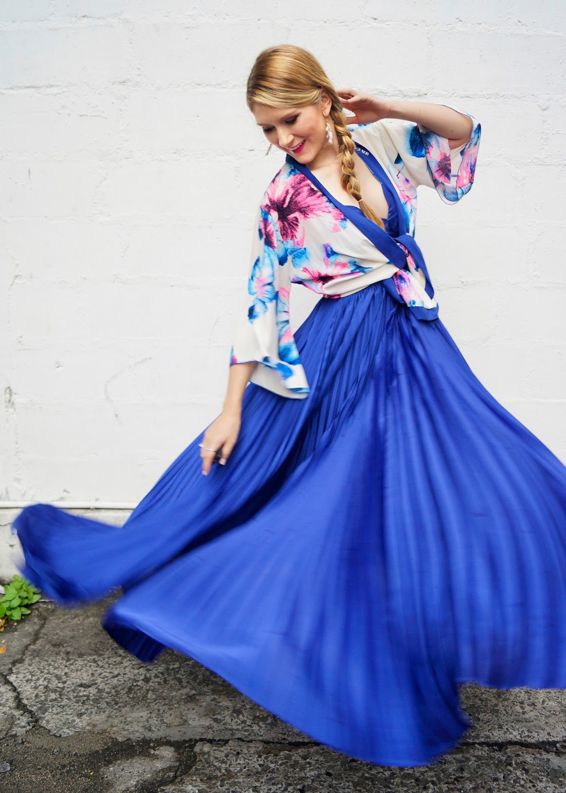 Click through for more Kimono outfit ideas