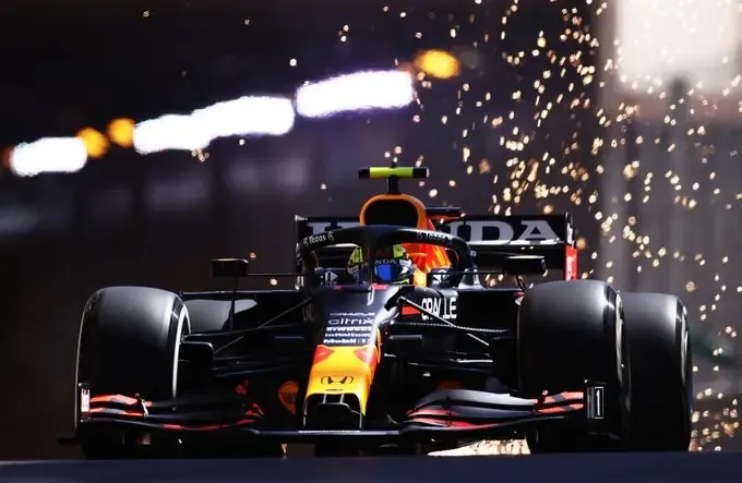 Sergio Perez nelle prove libere del gran premio di Monaco 2021