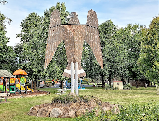 Cowra Public Art | Eagle Sculpture