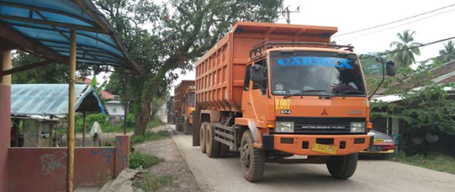 Truk pasir besar - fuso 2