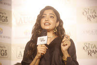 Rashmika Mandanna Glam Stills HeyAndhra.com