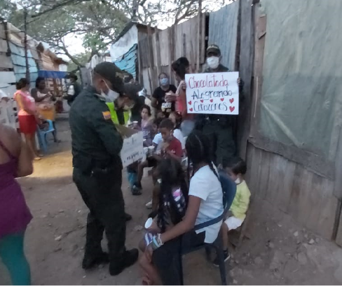 https://www.notasrosas.com/Policía Cesar impregnó a Valledupar con 'Aroma de Chocolate', desde las 'Brisas del Edén'