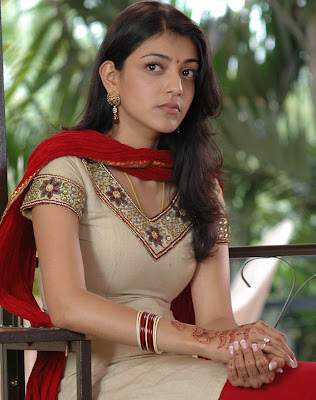 Kajal Agarwal Cute Wallpaper